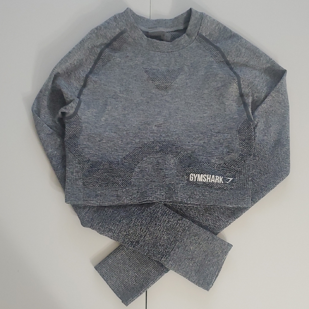 Gymshark Gray Long Sleeve Crop Top Size Small